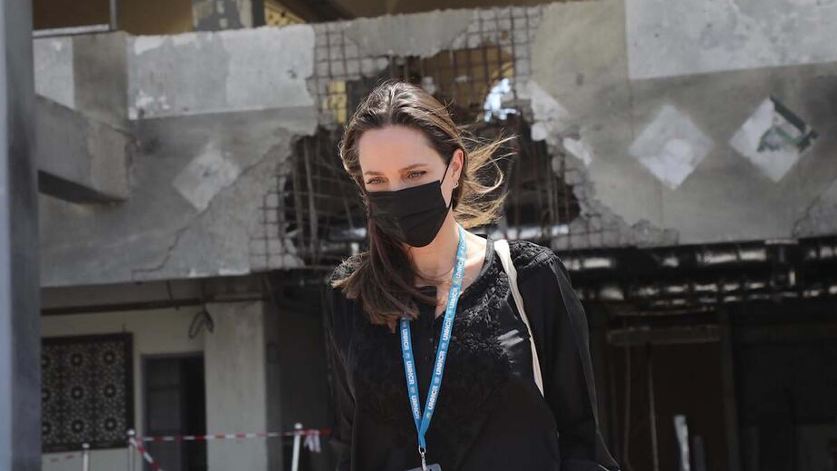 Nobel laureate welcomes Angelina Jolie's visit to Yemen