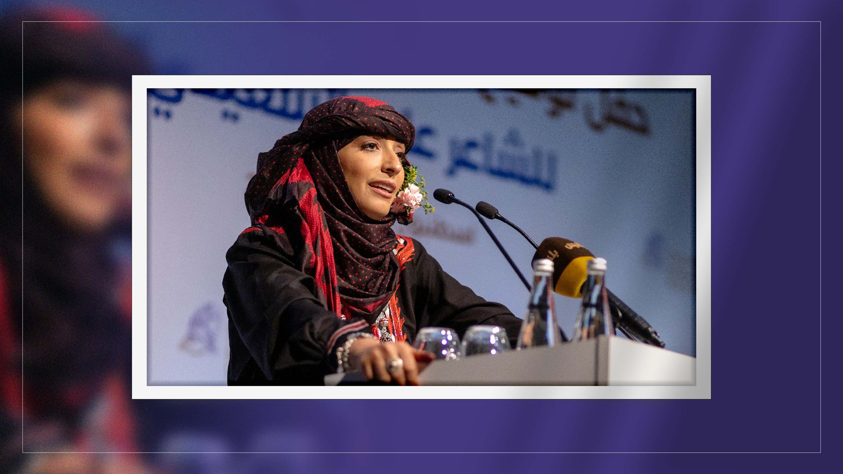Tawakkol Karman participates in the signing ceremony of the song “Ra’i Al-Rih” by Yemeni poet Amer Al-Saidi