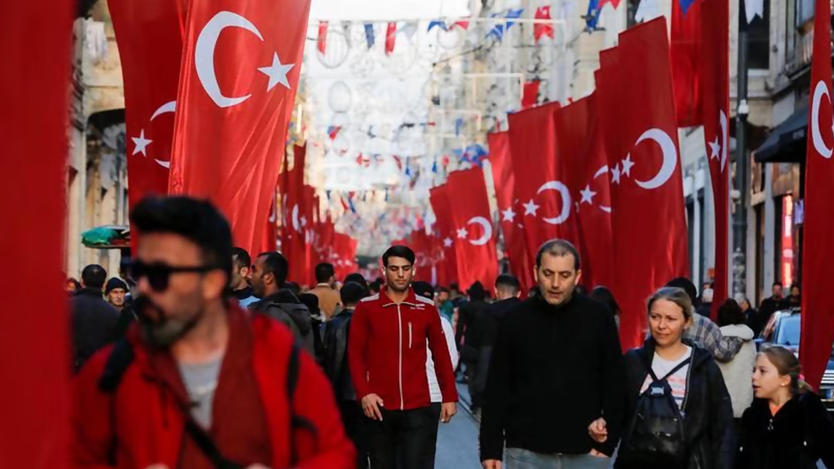 توكل كرمان تدعو الرئاسة التركية لوضع حد للحملات العنصرية ضد السوريين